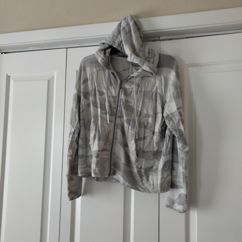 Splendid Gray Camouflage Bomber Jacket